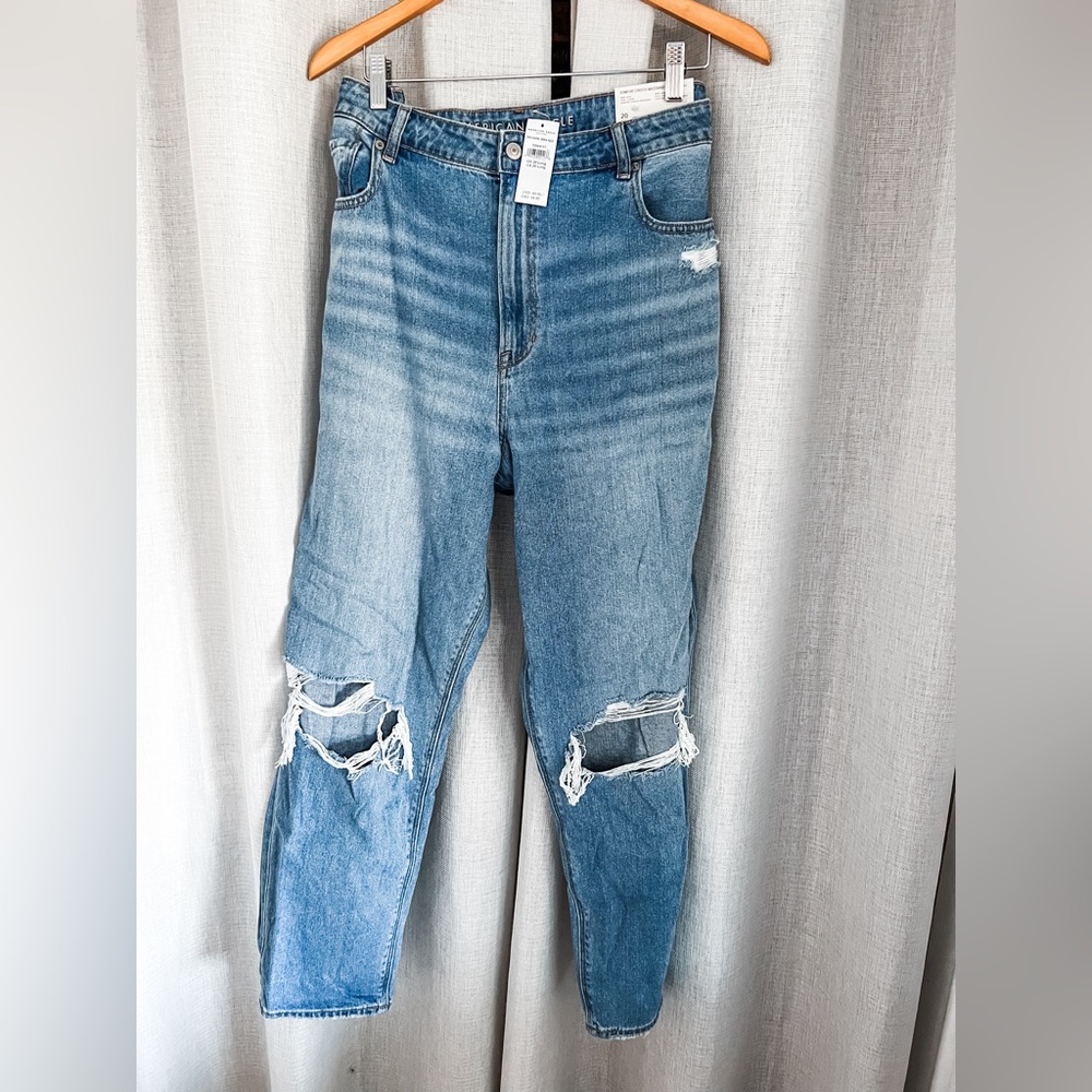 American Eagle Mom Jeans